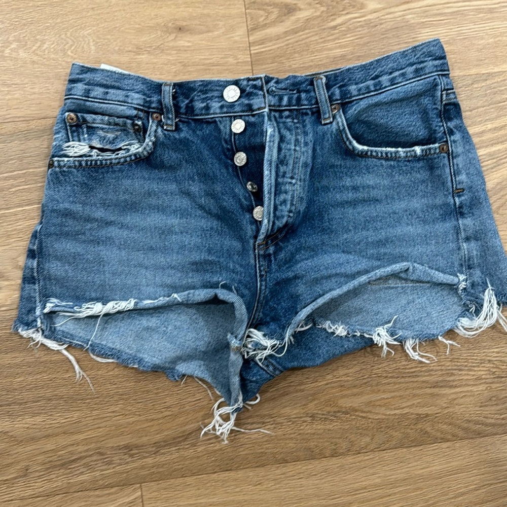 Agolde women’s denim shorts size 26